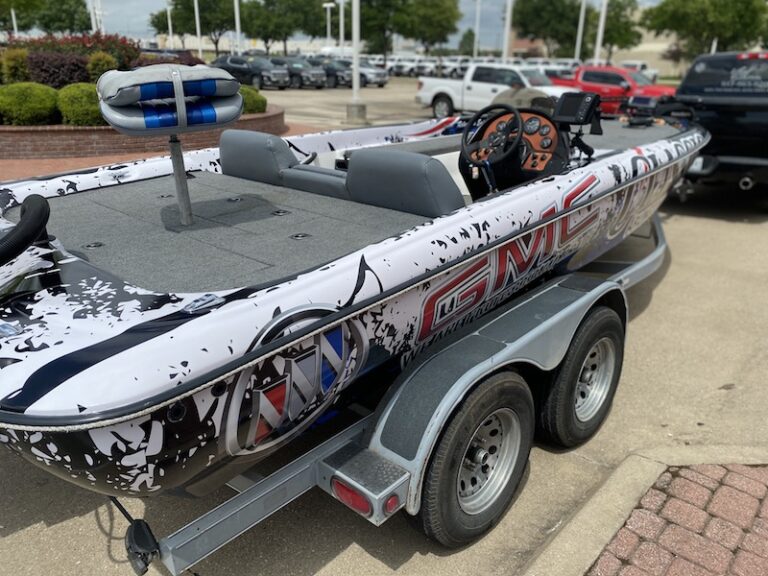 6 Benefits Of Getting A Custom Boat Wrap Vinyl Solutions 6-benefits-of-getting-a-custom-boat-wrap-vinyl-solutions
